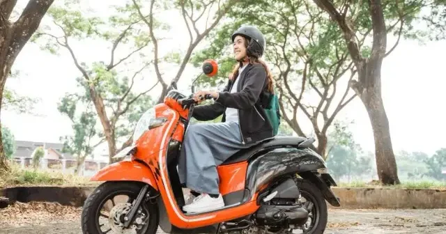 Rekomendasi Motor untuk Perempuan yang Mudah Dikendarai